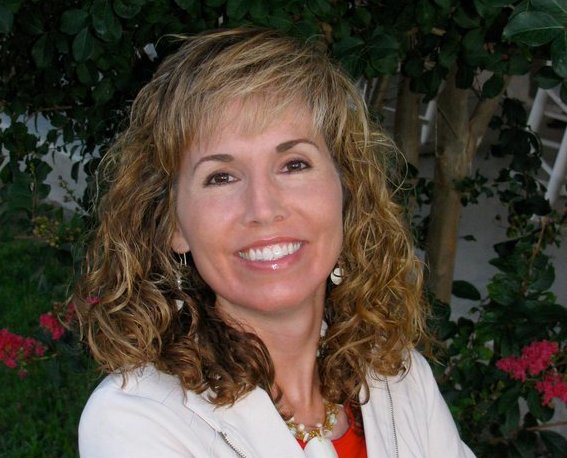 Author, Lisa Wingate